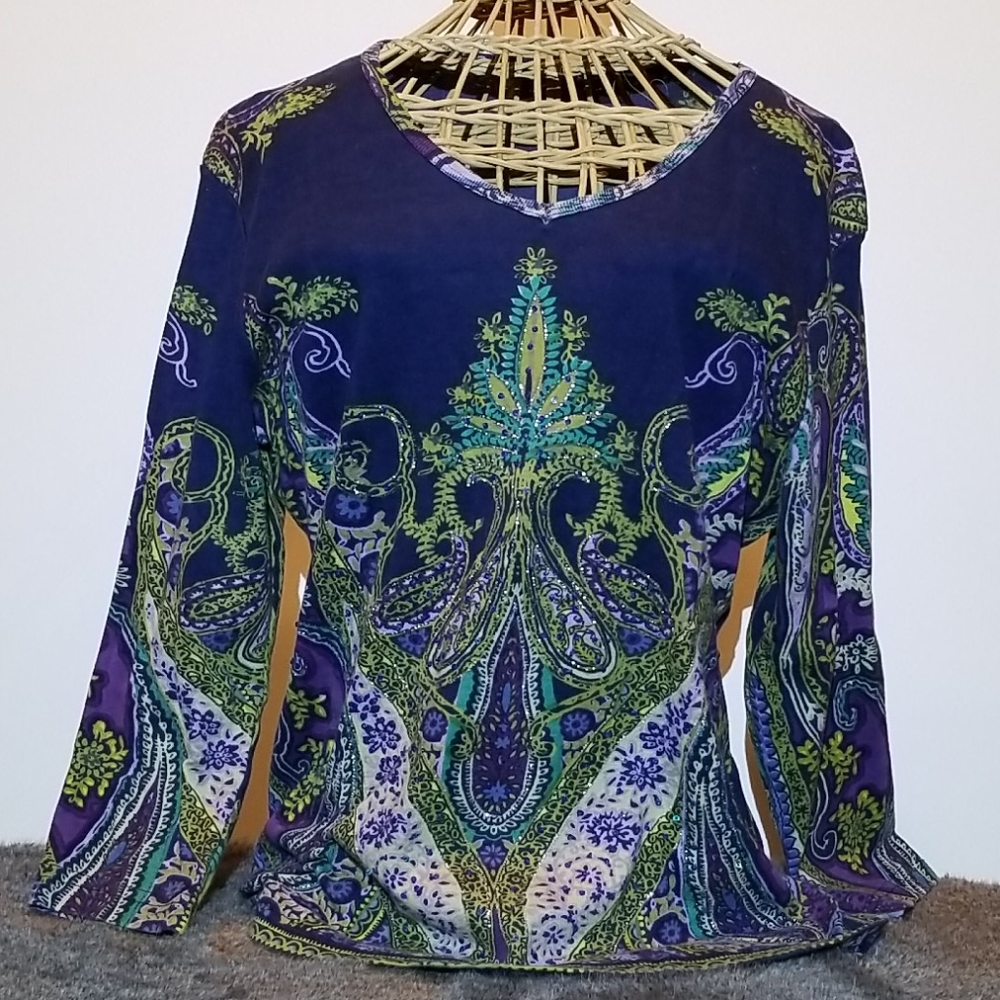 V Neck Tee